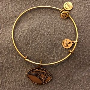 ‘New England Patriots’ Alex and Ani bracelet